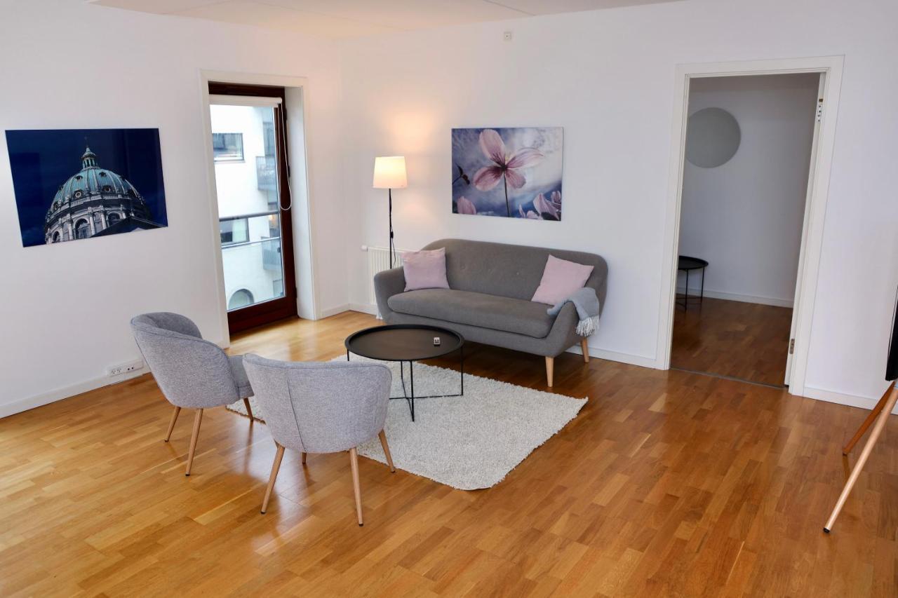 Scandi-Hygge 2 Bedroom Apartment In Charming Christianshavn København Ngoại thất bức ảnh